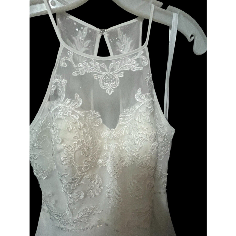 Brand New David’s Bridal Gown